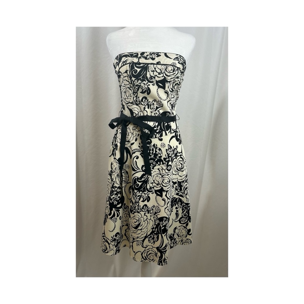 B Smart Elegant Black & White Floral Strapless Dress JR size 7 = ladies size 2